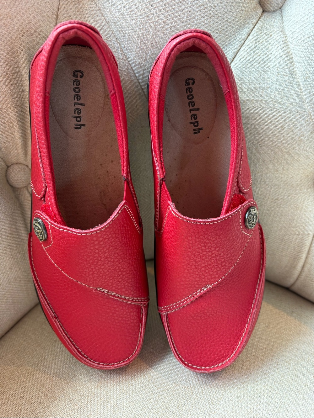 Geoleleph Red Comfort Loafers Women’s Size 7.5 Slip-On Walking Shoes - Picture 3 of 13